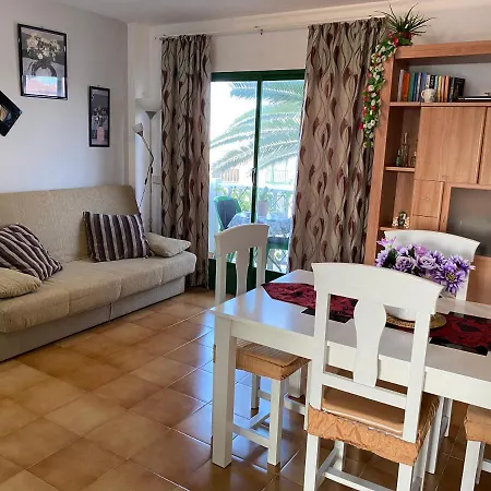 Apartment Economic Rosy Costa De Antigua